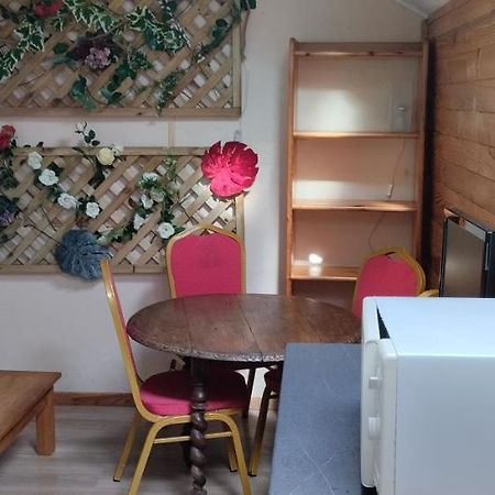 Pompignac La Maison Du Saule מראה חיצוני תמונה